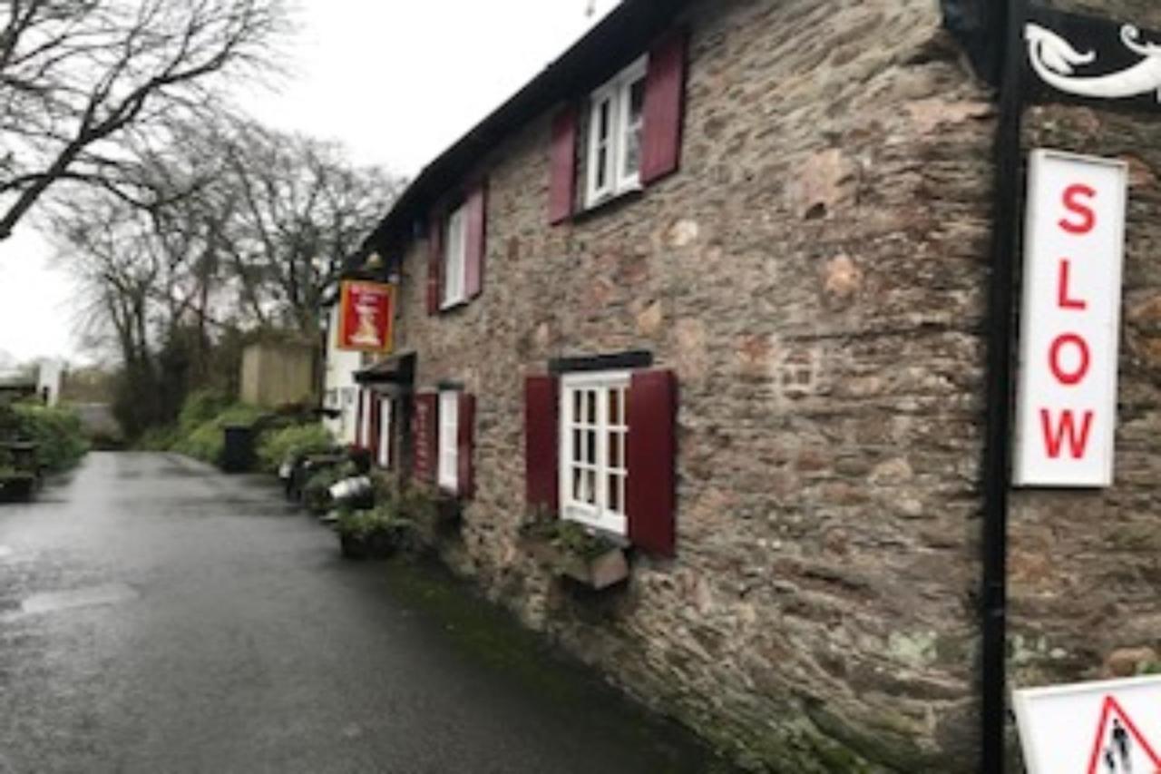 The Dolphin Inn Kingsbridge  Buitenkant foto
