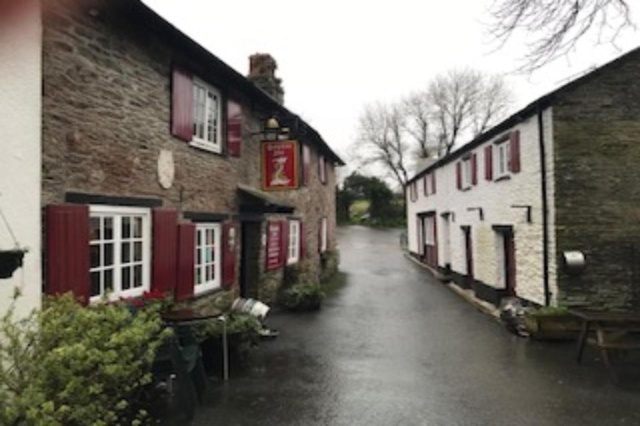 The Dolphin Inn Kingsbridge  Buitenkant foto